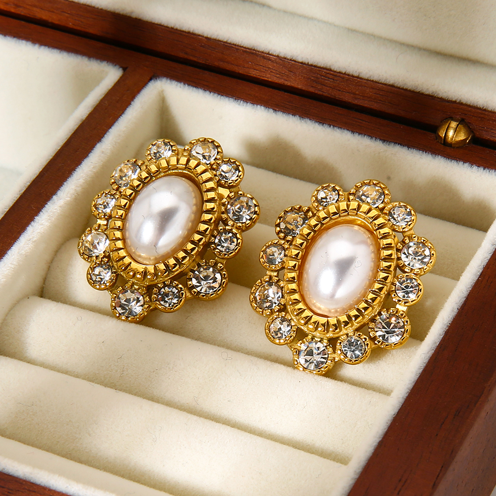 18K Gold-Plated Stainless Steel Rhinestone Imitation Pearl Flower Stud Earrings Vintage Luxury Elegant Earrings For Women - Image 2