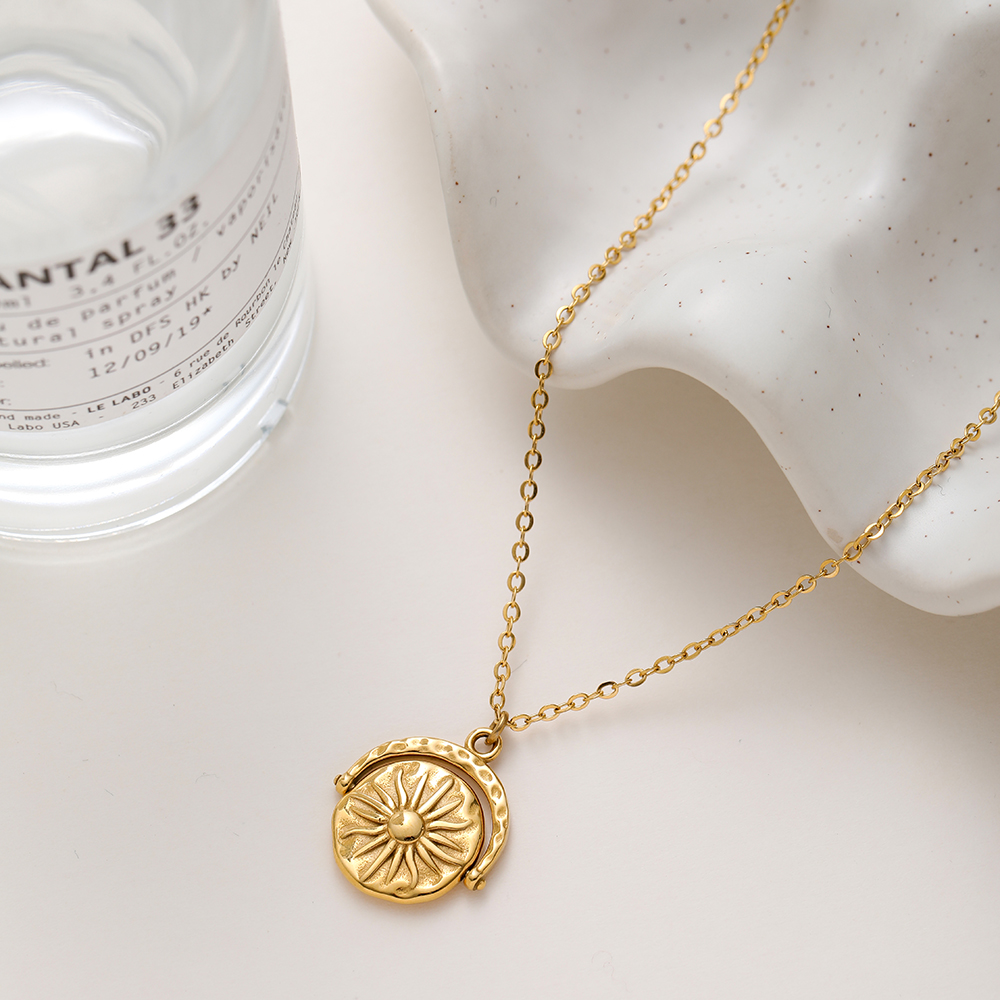 Ins Vintage Luxury 18K Gold Plated Waterproof Stainless Steel Necklace, Rotatable Double Sided Moon Star Pendant Necklace For Women Neck Jewelry - Image 4