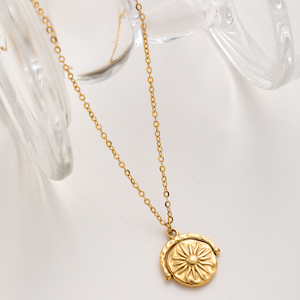 Ins Vintage Luxury 18K Gold Plated Waterproof Stainless Steel Necklace, Rotatable Double Sided Moon Star Pendant Necklace For Women Neck Jewelry - Image 2