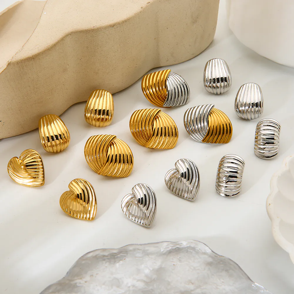 Ins Luxury Striped Heart Geometric Stainless Steel Stud Earrings, 18K Gold Plated Waterproof Niche Fashion Ear Jewelry For Women Daily Wear - Image 4