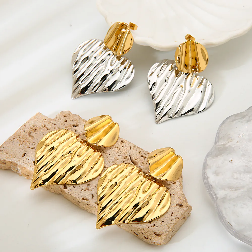 18K Gold Plated Waterproof Stainless Steel Stud Earrings, Striped Ruched Heart Color Block Ins Luxury Ear Jewelry For Women Niche Daily Accessories - Image 2
