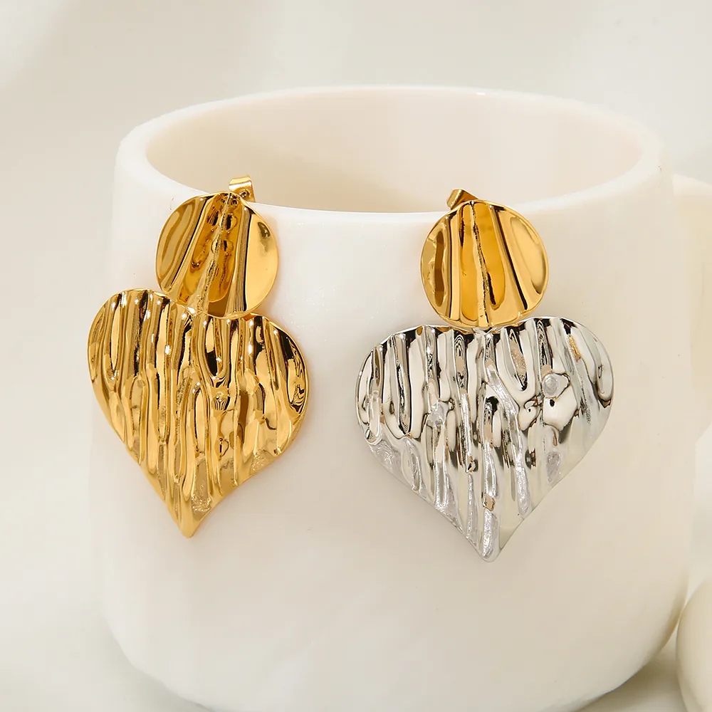 18K Gold Plated Waterproof Stainless Steel Stud Earrings, Striped Ruched Heart Color Block Ins Luxury Ear Jewelry For Women Niche Daily Accessories - Image 4