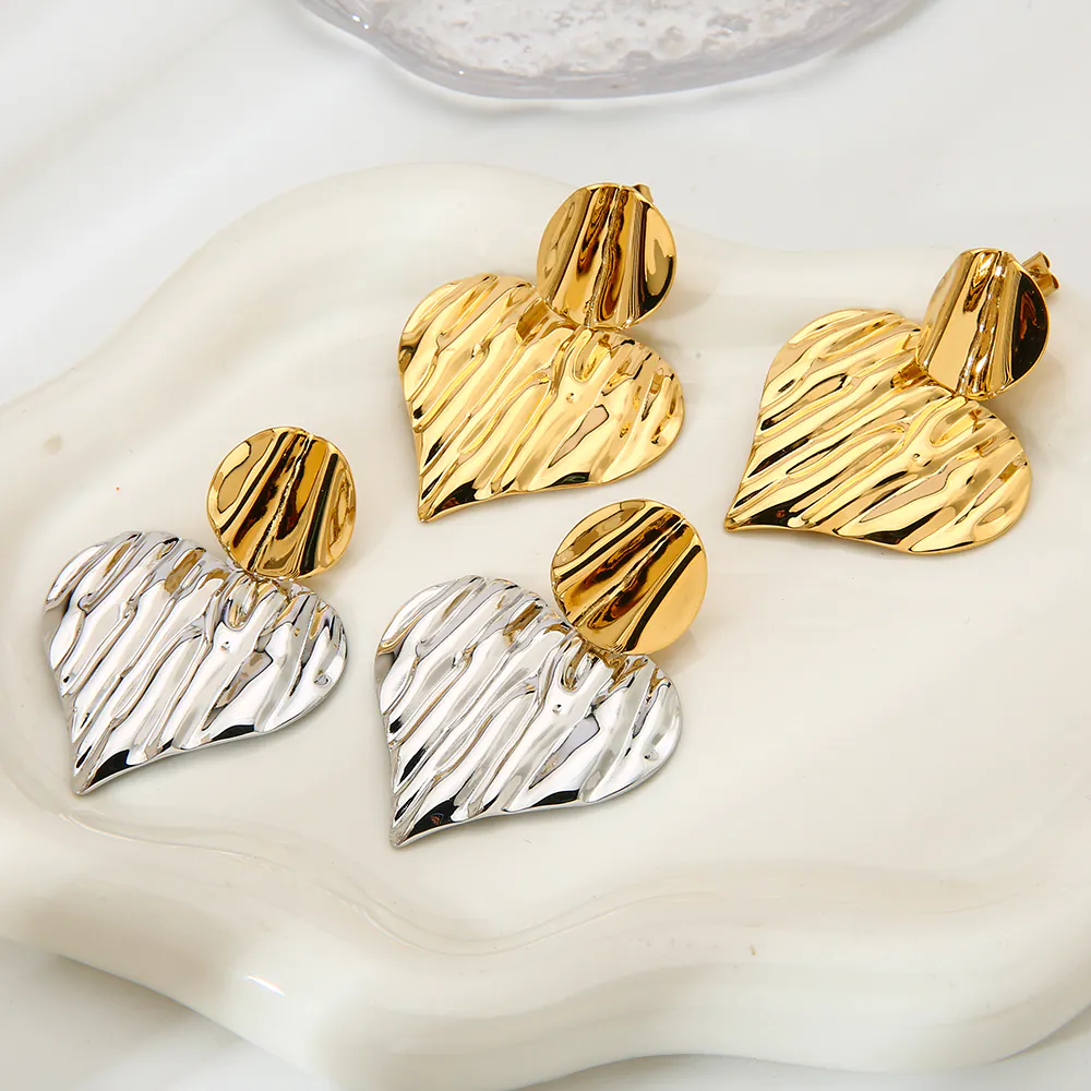 18K Gold Plated Waterproof Stainless Steel Stud Earrings, Striped Ruched Heart Color Block Ins Luxury Ear Jewelry For Women Niche Daily Accessories - Image 5