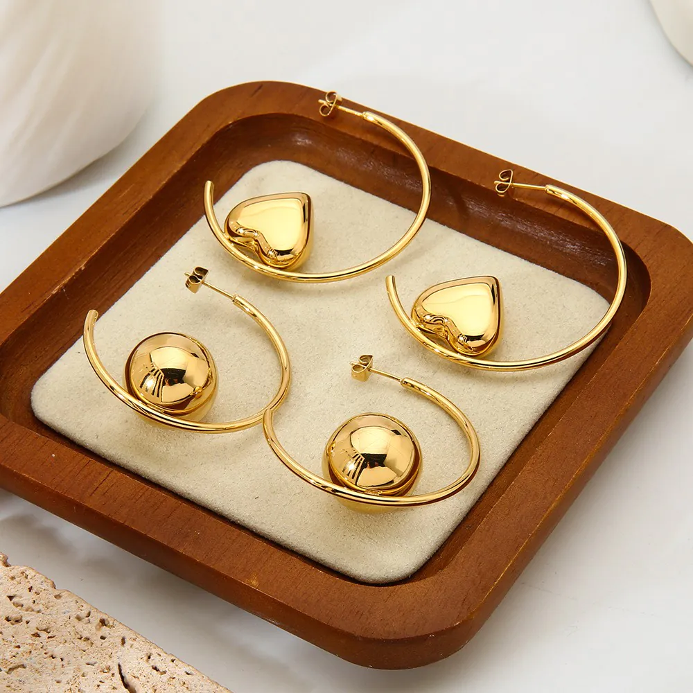 18K gold plated large C-shaped heart-shaped round stud earrings with smooth surface stainless steel, non-fading, high-end style - Image 5