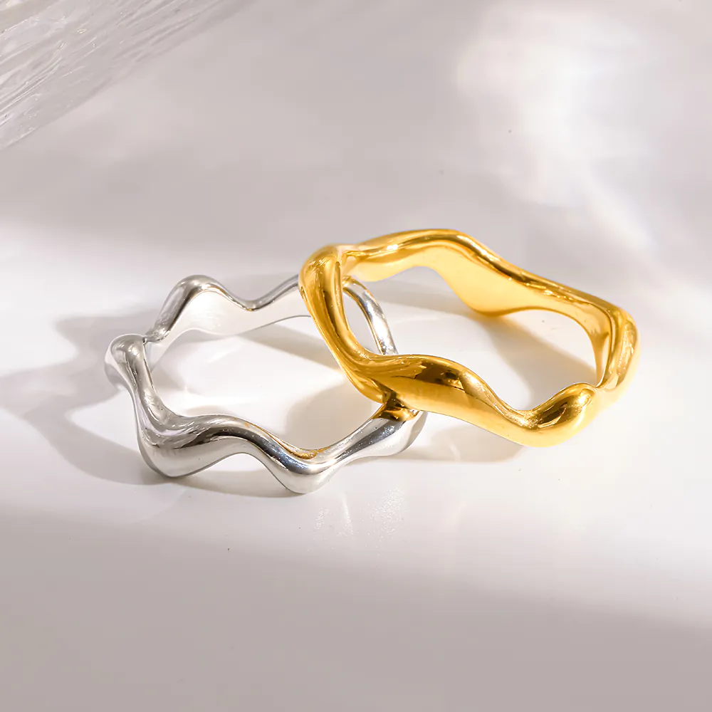 18K Gold‑Plated Stainless Steel Wavy Ring, Minimalist Geometric Irregular Band, Non‑Fading Stackable Finger Jewelry For Women INS Style - Image 2