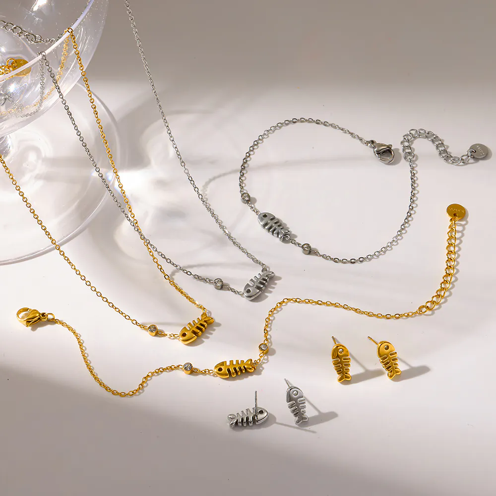 18K Gold‑Plated Stainless Steel Fish Bone Motif Jewelry, Waterproof Fish Skeleton Necklace, Bracelet & Stud Earrings Ins‑Inspired Everyday Women’s Accessories - Image 3