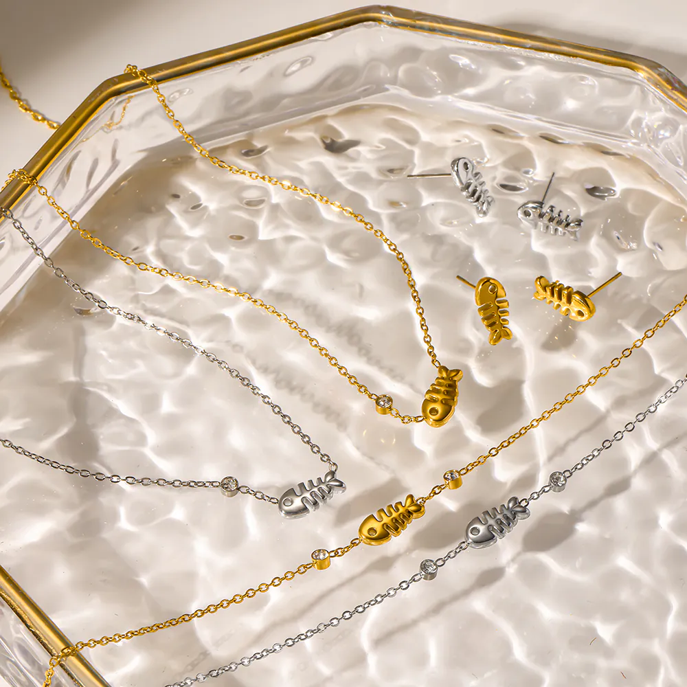 18K Gold‑Plated Stainless Steel Fish Bone Motif Jewelry, Waterproof Fish Skeleton Necklace, Bracelet & Stud Earrings Ins‑Inspired Everyday Women’s Accessories - Image 5