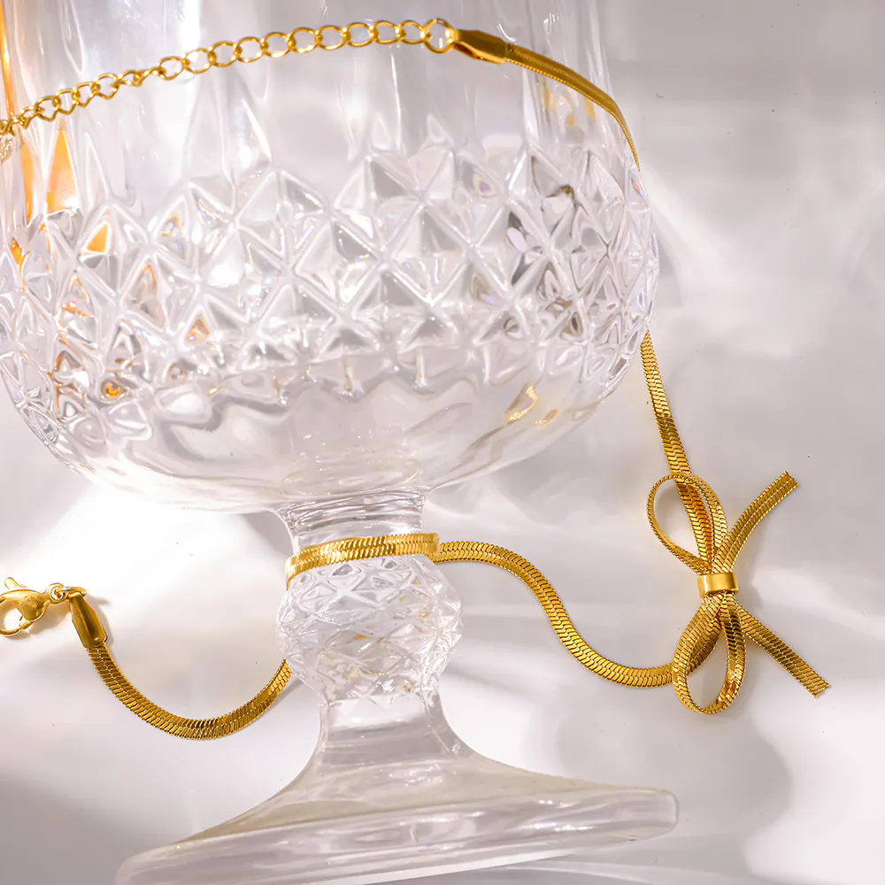 18K Gold-Plated Stainless Steel Bow Knot Snake Chain Choker Necklace, INS Style Non-Fading High-End Dainty Clavicle Chain For Women - Image 5