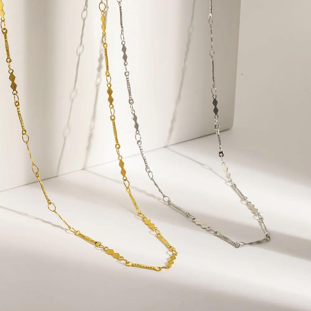 18K Gold-Plated Stainless Steel Diamond Shape Chain Choker, Unique Minimalist Plain Necklace For Women - Image 2